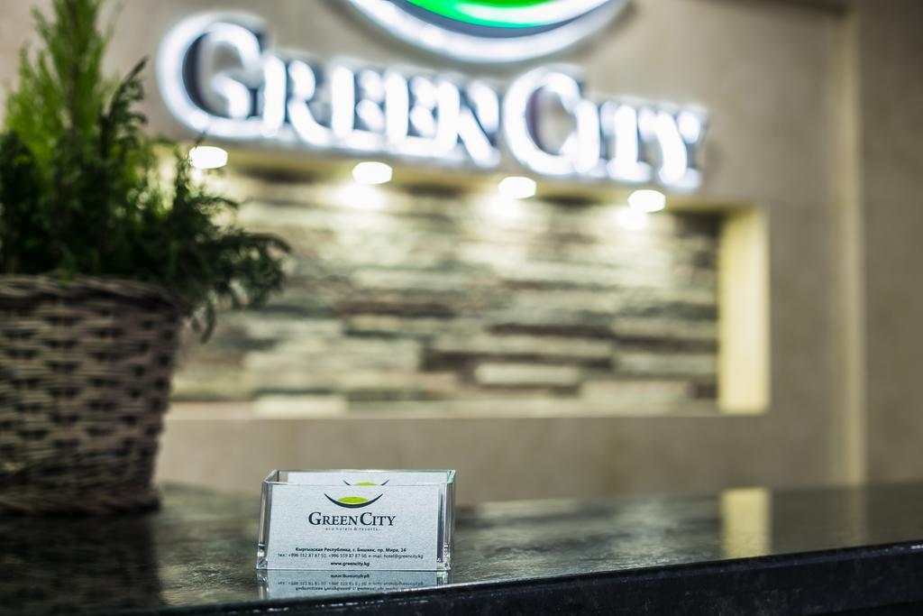 Green City Hotel Bisjkek Buitenkant foto