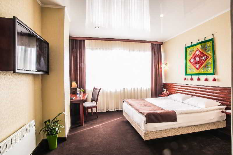Green City Hotel Bisjkek Buitenkant foto