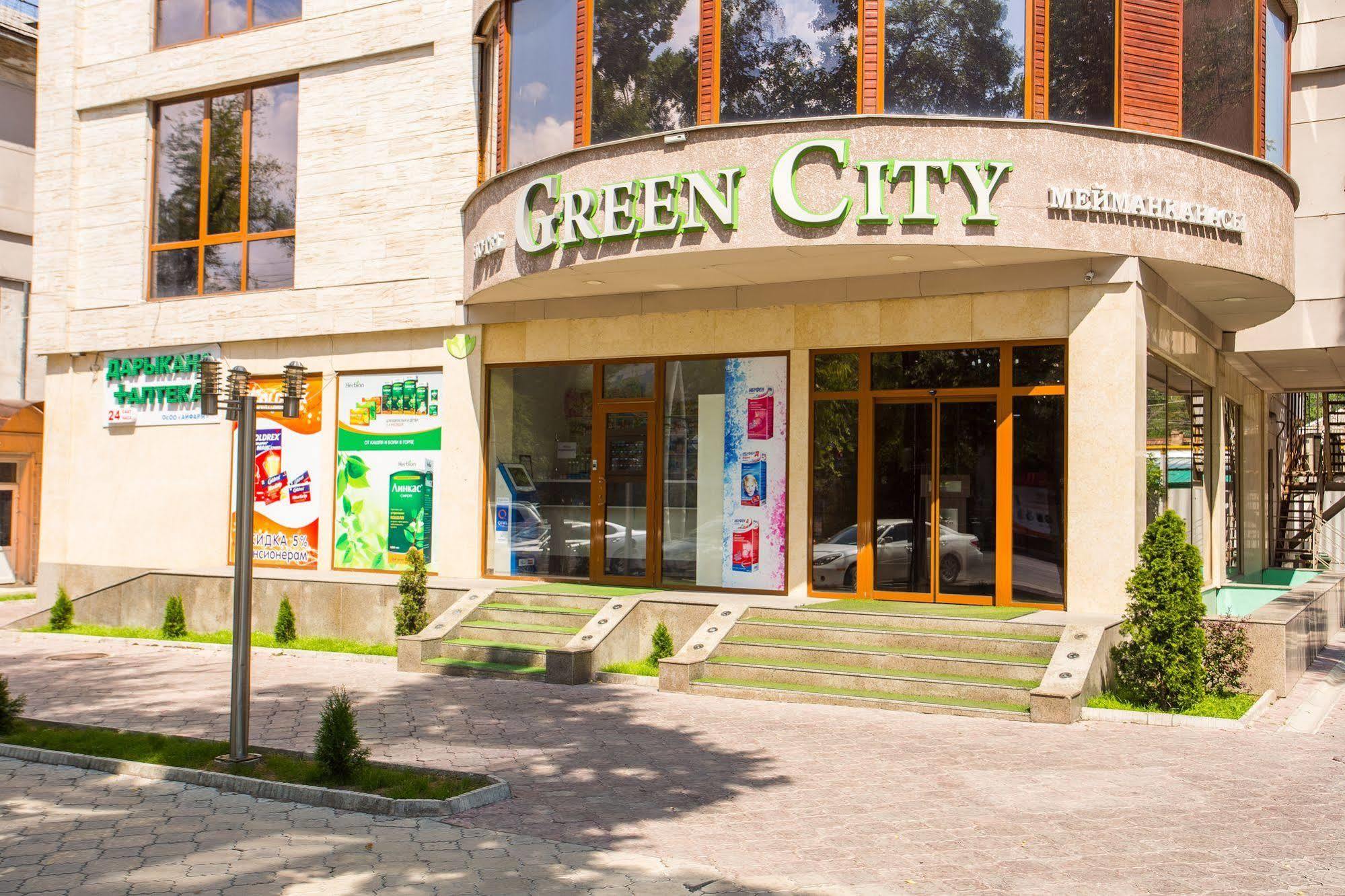 Green City Hotel Bisjkek Buitenkant foto
